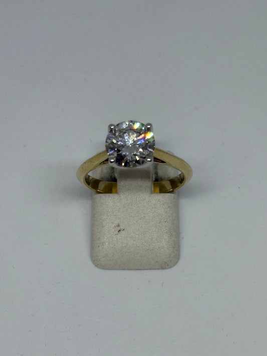 Lab Grown Diamond round cut 2ct ring